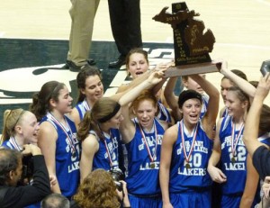 Soaking it all up: Lakers repeat as Class D state champs   