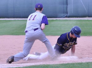 Avondale holds off Oxford’s late rally   